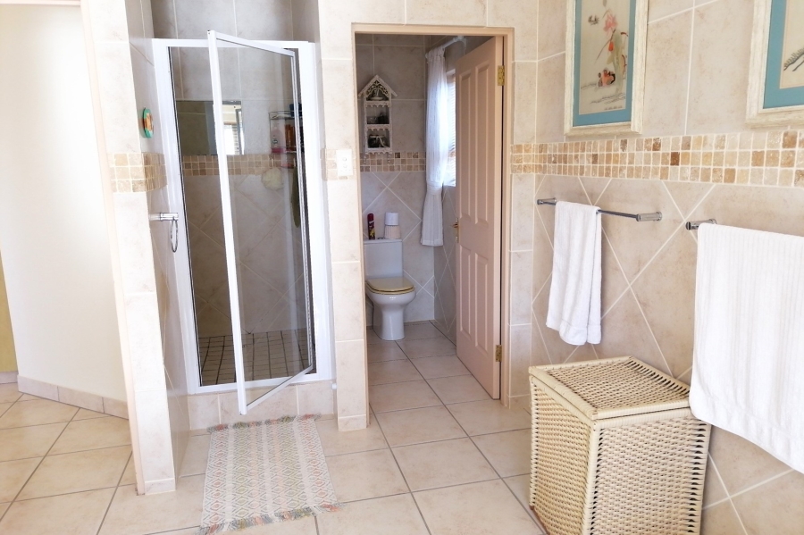 4 Bedroom Property for Sale in Stilbaai Wes Western Cape